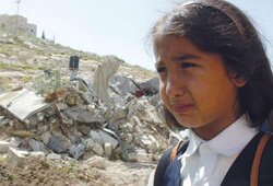 Palestinian girl facing the destruction of her family's home by Israeli Occupation authorities - Jerusalem, Apr 2009