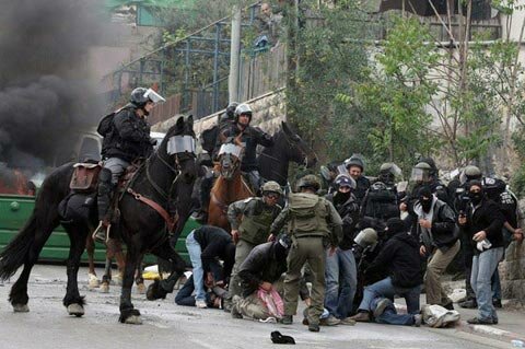 Israeli forces suppressing Palestinian protest in Jerusalem - 16 March 2010