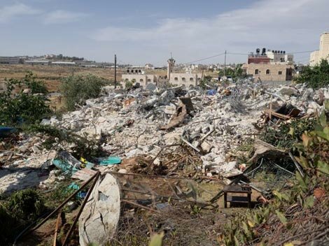 House demolition: Beit Hanina, East Jerusalem - 21 May 2013