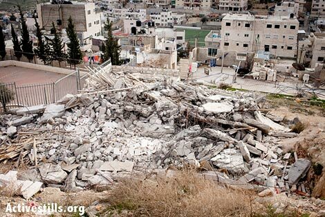 House Demolition: Issawiya, East Jerusalem - 4 January 2013